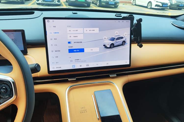 Used Geely Galaxy Xingjian 7 EM-i 2025 120km Exploration+ Version Audio And AC Panel