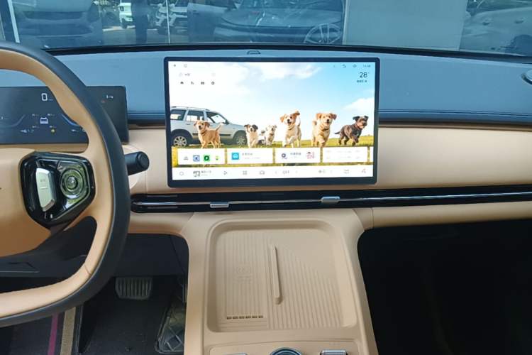 Used Geely Galaxy Xingjian 7 EM-i 2025 55 km Launch Edition Audio And AC Panel