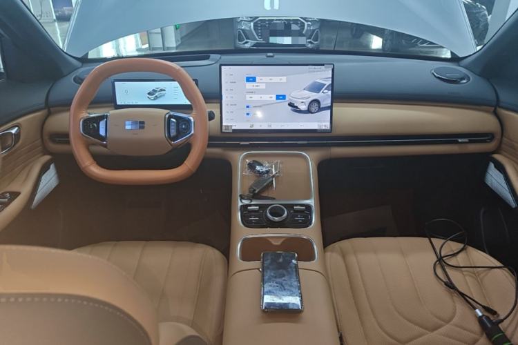 Used Geely Galaxy Xingjian 7 EM-i 2025 120km Exploration+ Version Center Console
