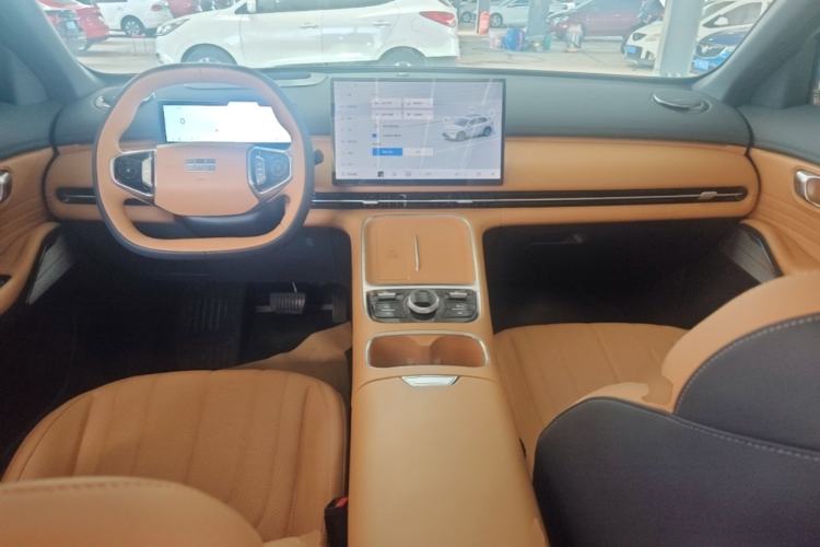 Used Geely Galaxy Xingjian 7 EM-i 2025 120km Navigator Edition Center Console