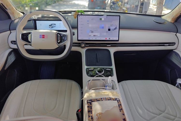 Used Geely Galaxy Xingjian 7 EM-i 2025 120km Navigator Edition Center Console