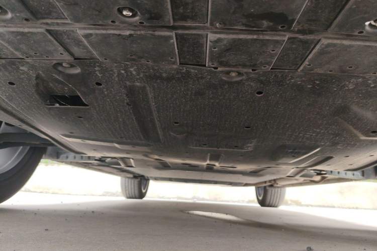 Used Geely Galaxy Xingjian 7 EM-i 2025 120km Navigator Edition Chassis Front