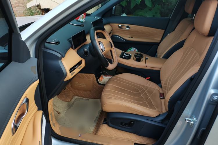 Used Geely Galaxy Xingjian 7 EM-i 2025 120km Launch+ Version Driver Seat