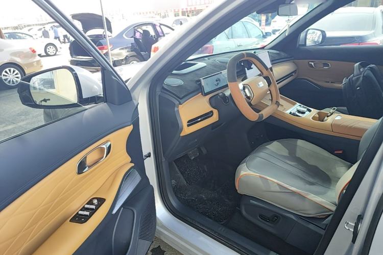Used Geely Galaxy Xingjian 7 EM-i 2025 120km Navigator Edition Driver Seat