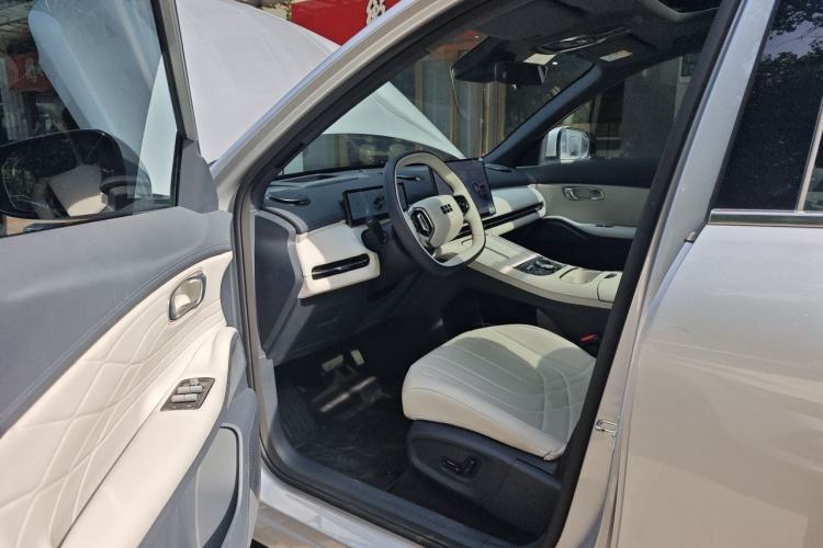 Used Geely Galaxy Xingjian 7 EM-i 2025 120km Navigator Edition Driver Seat
