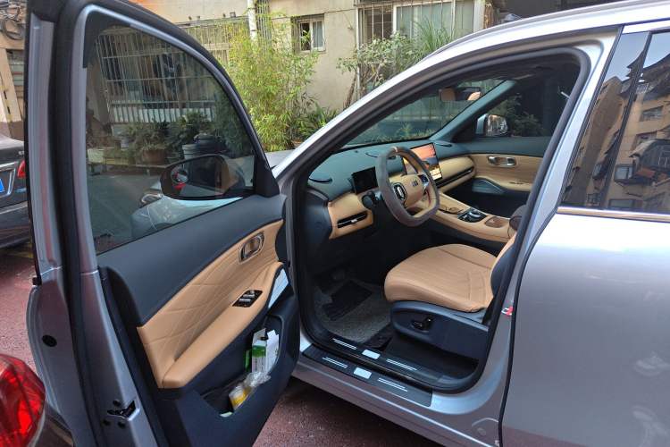 Used Geely Galaxy Xingjian 7 EM-i 2025 120km Launch+ Version Driver Seat