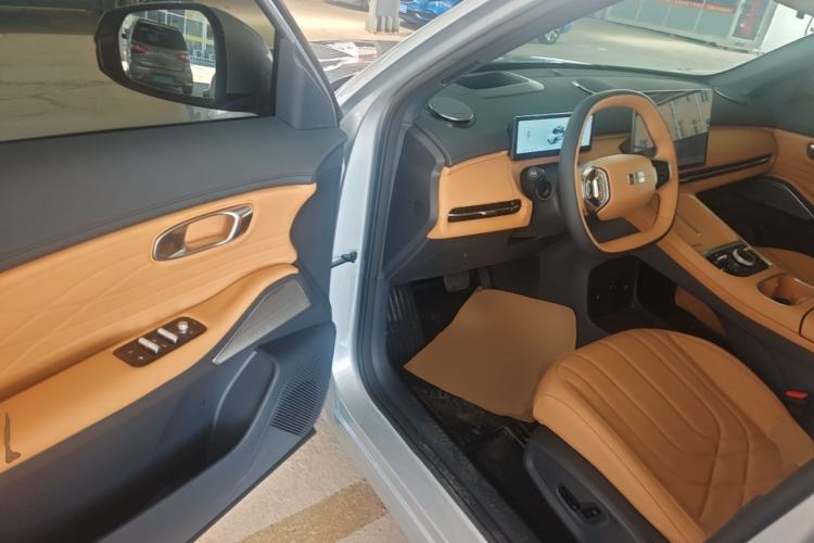 Used Geely Galaxy Xingjian 7 EM-i 2025 120km Navigator Edition Driver Seat