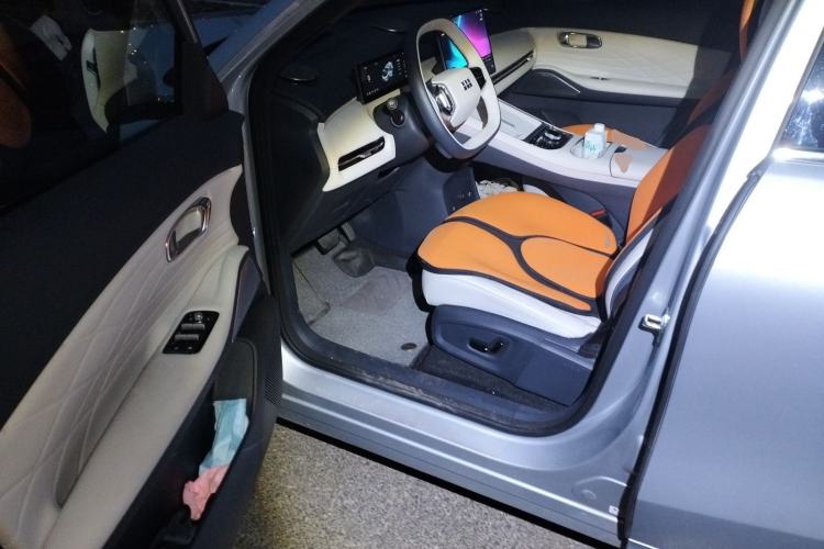 Used Geely Galaxy Xingjian 7 EM-i 2025 120km Exploration+ Version Driver Seat