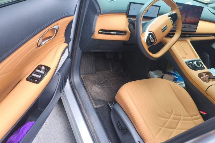 Used Geely Galaxy Xingjian 7 EM-i 2025 120km Exploration+ Version Driver Seat