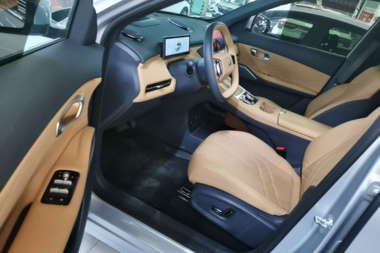 Used Geely Galaxy Xingjian 7 EM-i 2025 120km Exploration+ Version Driver Seat