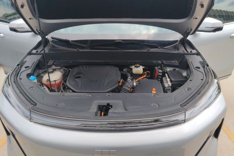 Used Geely Galaxy Xingjian 7 EM-i 2025 120km Navigator Edition Engine Bay