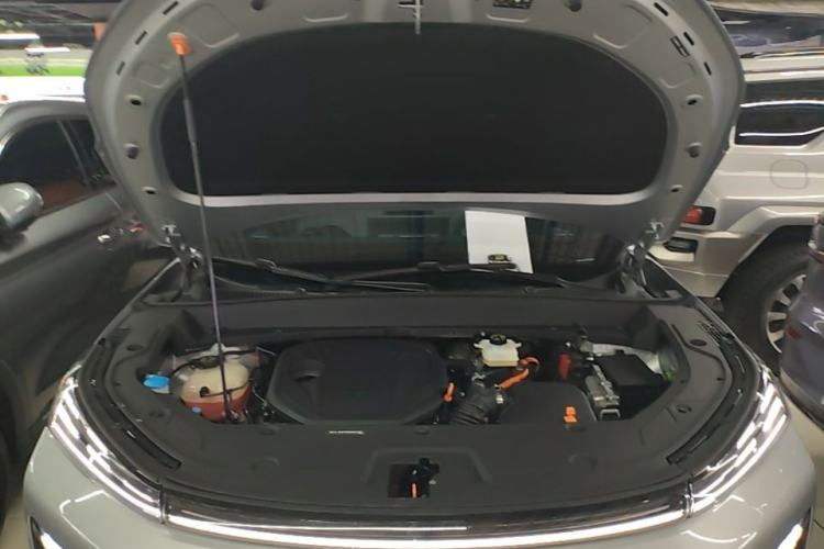 Used Geely Galaxy Xingjian 7 EM-i 2025 120km Navigator Edition Engine Bay