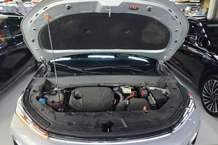 Used Geely Galaxy Xingjian 7 EM-i 2025 120km Exploration+ Version Engine Bay