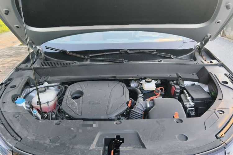 Used Geely Galaxy Xingjian 7 EM-i 2025 55 km Launch Edition Engine Bay