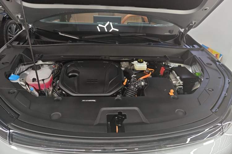 Used Geely Galaxy Xingjian 7 EM-i 2025 120km Exploration+ Version Engine Bay