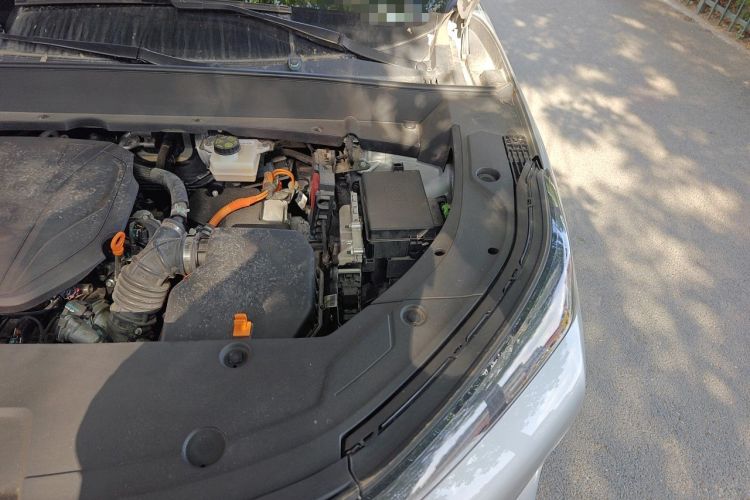 Used Geely Galaxy Xingjian 7 EM-i 2025 120km Navigator Edition Engine Bay Left