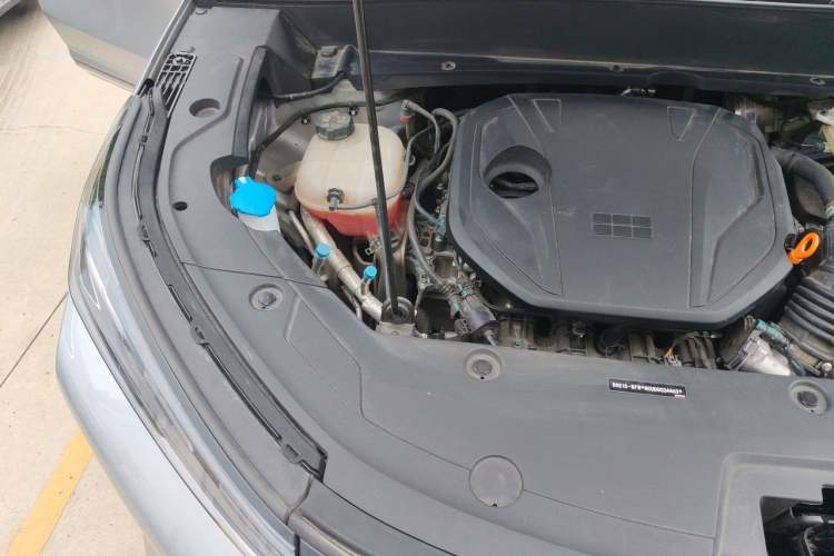 Used Geely Galaxy Xingjian 7 EM-i 2025 120km Navigator Edition Engine Bay Right
