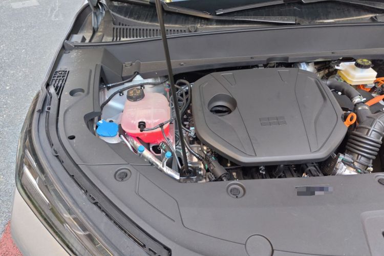 Used Geely Galaxy Xingjian 7 EM-i 2025 120km Launch+ Version Engine Bay Right