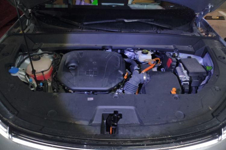 Used Geely Galaxy Xingjian 7 EM-i 2025 120km Launch+ Version Engine Bay
