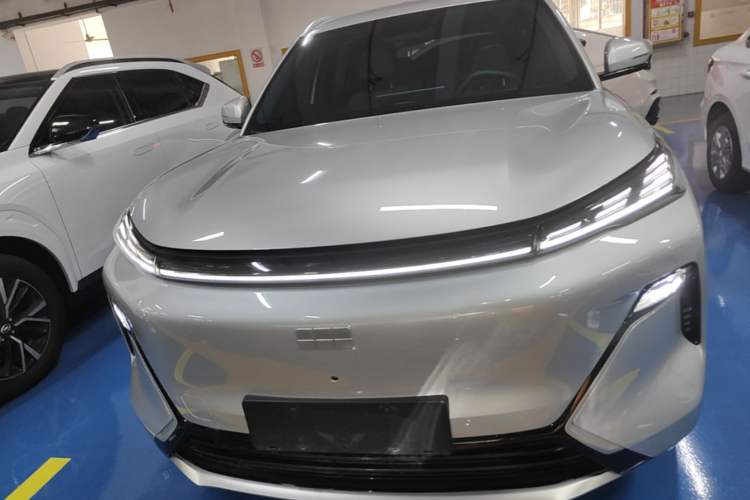 Used Geely Galaxy Xingjian 7 EM-i 2025 55 km Launch Edition Front