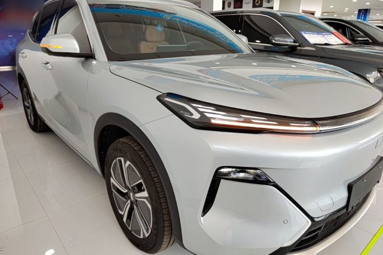 Used Geely Galaxy Xingjian 7 EM-i 2025 120km Exploration+ Version Front Right 45 Deg