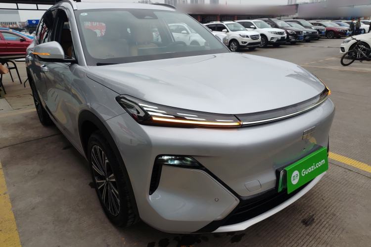 Used Geely Galaxy Xingjian 7 EM-i 2025 120km Navigator Edition Front Right 45 Deg