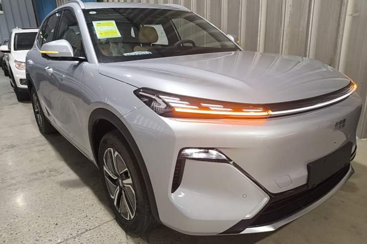 Used Geely Galaxy Xingjian 7 EM-i 2025 120km Exploration+ Version Front Right 45 Deg