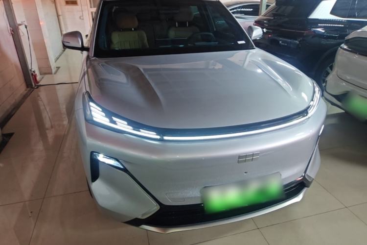 Used Geely Galaxy Xingjian 7 EM-i 2025 120km Launch+ Version Front