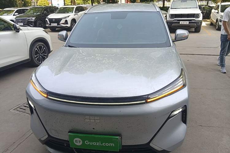 Used Geely Galaxy Xingjian 7 EM-i 2025 55 km Launch Edition Front