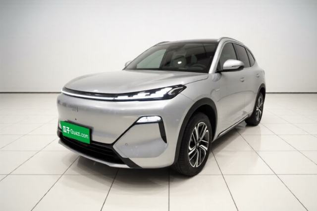 Geely Galaxy Xingjian 7 EM-i 2025 120km Exploration+ Version usado