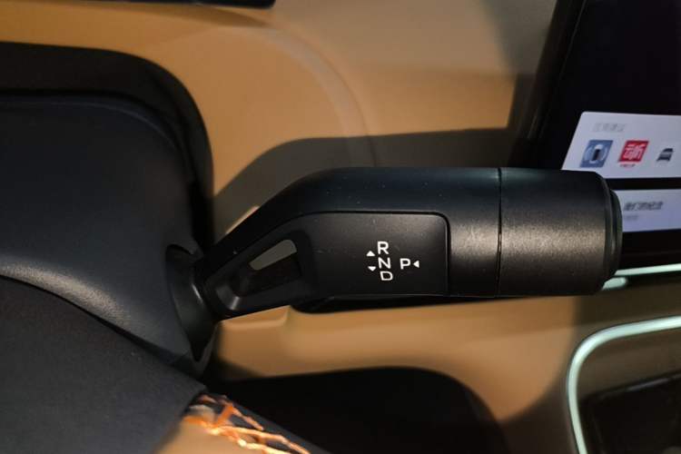Used Geely Galaxy Xingjian 7 EM-i 2025 120km Exploration+ Version Gear Lever