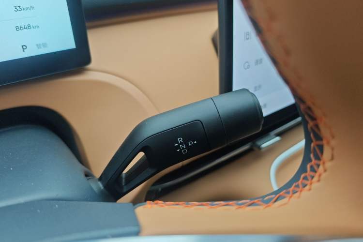 Used Geely Galaxy Xingjian 7 EM-i 2025 120km Navigator Edition Gear Lever