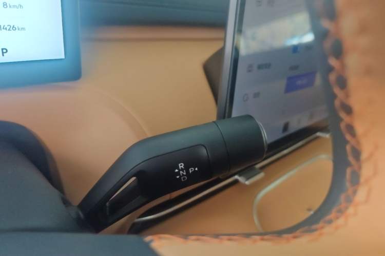 Used Geely Galaxy Xingjian 7 EM-i 2025 120km Navigator Edition Gear Lever