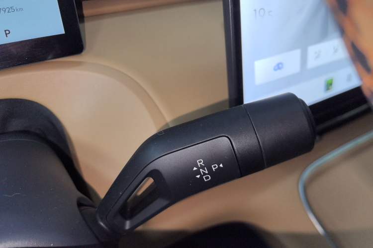 Used Geely Galaxy Xingjian 7 EM-i 2025 120km Exploration+ Version Gear Lever