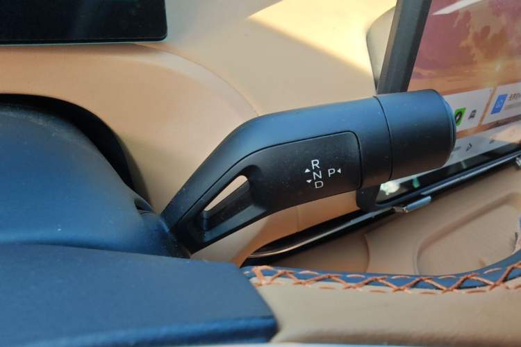 Used Geely Galaxy Xingjian 7 EM-i 2025 120km Exploration+ Version Gear Lever