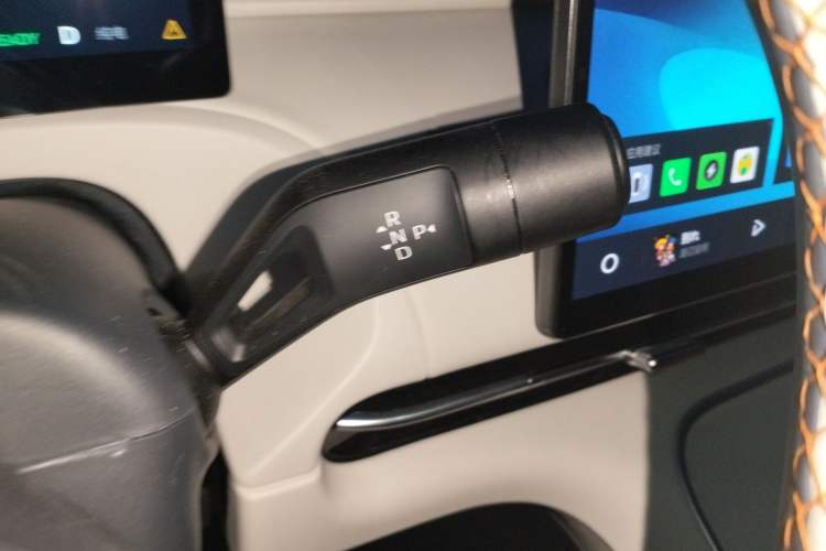 Used Geely Galaxy Xingjian 7 EM-i 2025 120km Exploration+ Version Gear Lever