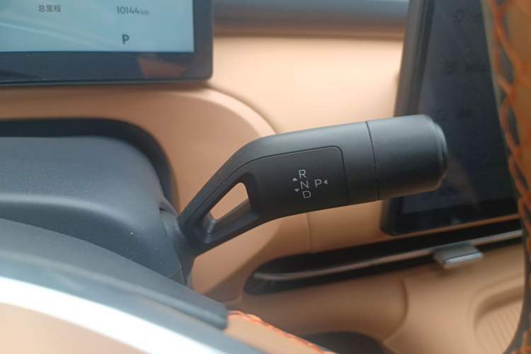 Used Geely Galaxy Xingjian 7 EM-i 2025 120km Exploration+ Version Gear Lever
