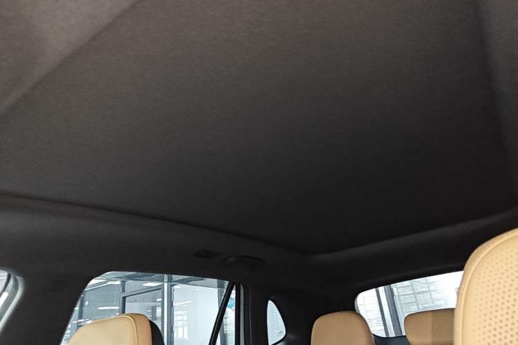 Used Geely Galaxy Xingjian 7 EM-i 2025 120km Navigator Edition Headliner