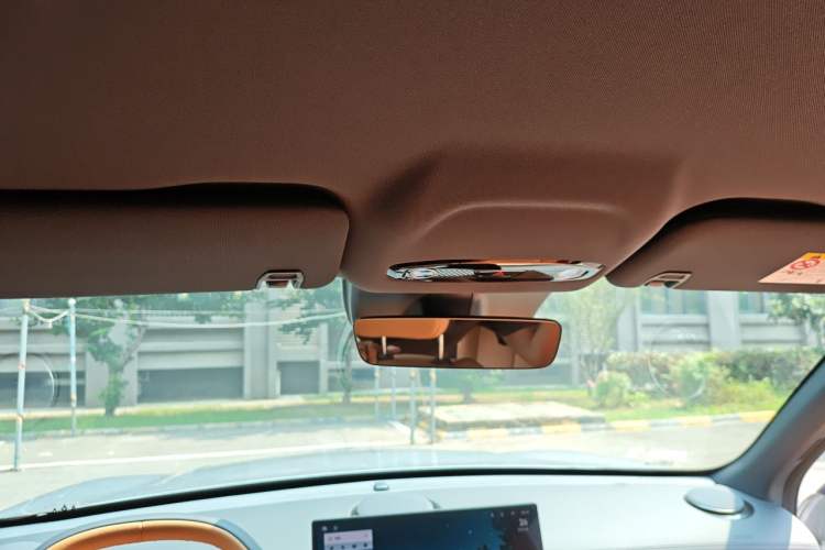 Used Geely Galaxy Xingjian 7 EM-i 2025 55 km Launch Edition Headliner