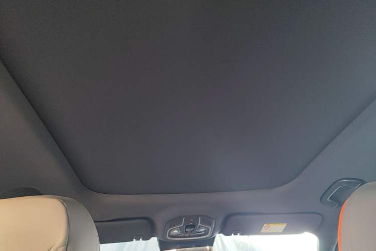 Used Geely Galaxy Xingjian 7 EM-i 2025 120km Navigator Edition Headliner