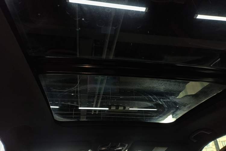Used Geely Galaxy Xingjian 7 EM-i 2025 120km Exploration+ Version Headliner