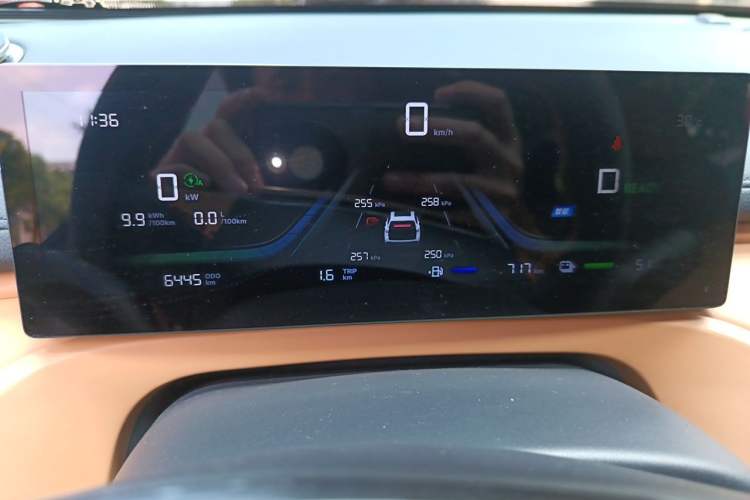 Used Geely Galaxy Xingjian 7 EM-i 2025 120km Launch+ Version Instrument Cluster