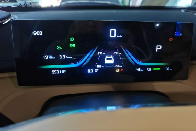 Used Geely Galaxy Xingjian 7 EM-i 2025 120km Launch+ Version Instrument Cluster