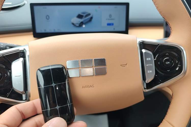 Used Geely Galaxy Xingjian 7 EM-i 2025 120km Navigator Edition Interior 1