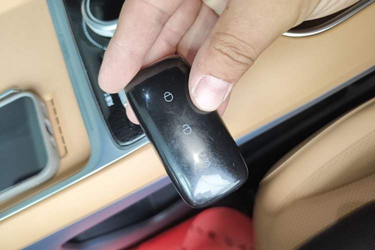 Used Geely Galaxy Xingjian 7 EM-i 2025 120km Navigator Edition Interior 1
