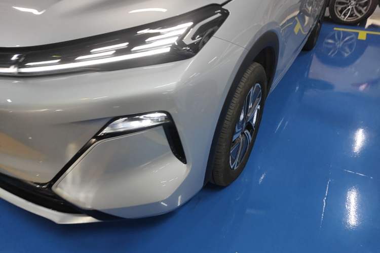 Used Geely Galaxy Xingjian 7 EM-i 2025 55 km Launch Edition Left Front Headlight