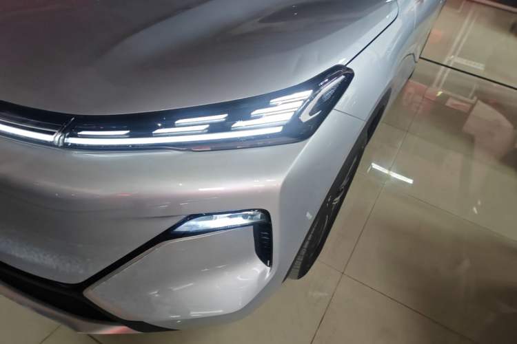 Used Geely Galaxy Xingjian 7 EM-i 2025 120km Launch+ Version Left Front Headlight