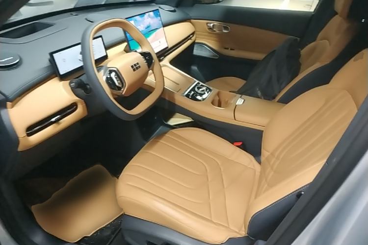 Used Geely Galaxy Xingjian 7 EM-i 2025 120km Exploration+ Version Left Front Seat