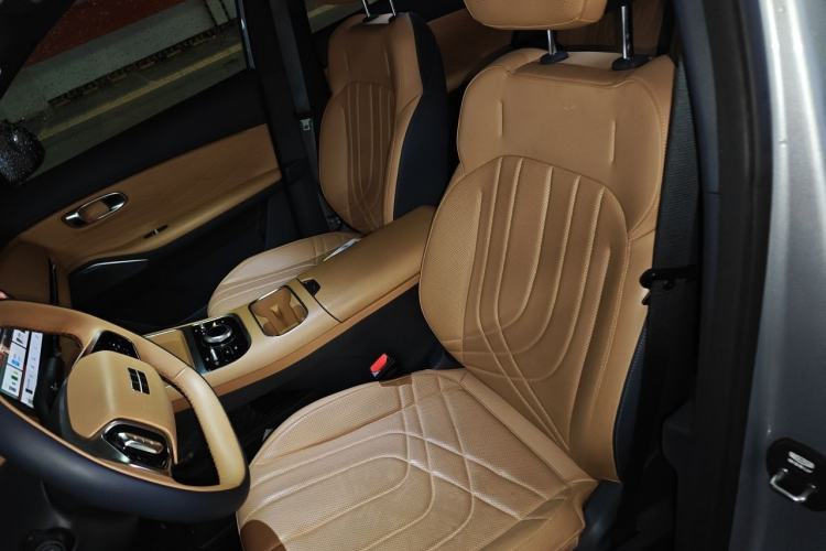 Used Geely Galaxy Xingjian 7 EM-i 2025 120km Launch+ Version Left Front Seat