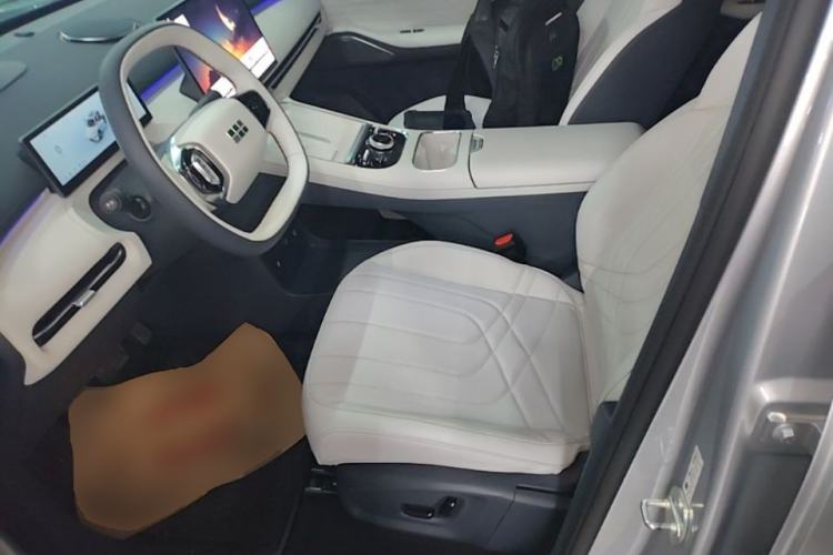 Used Geely Galaxy Xingjian 7 EM-i 2025 120km Navigator Edition Left Front Seat